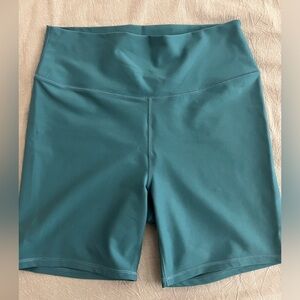 YPB sculptLUX Biker Short